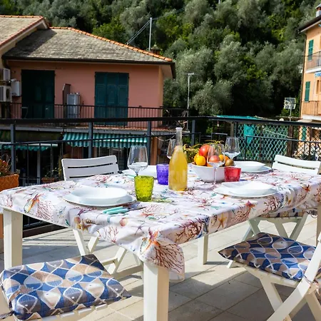 A Terrace Overlooking The Sea Appartement Porto Venere
